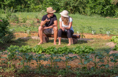 Jardin-Perma-5-Discussion_Potager-et-ailleurs