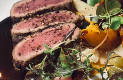 VD_Le Mont_Auberge Le Mont by Steph_Entrecôte de sanglier genevois aux poivres sauvages