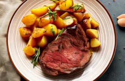 Firefly-recette-de-tranche-de-roti-de-boeuf-complet-et-pomme-de-terre-sautees-a-l-ail-en-jpg-stp-705